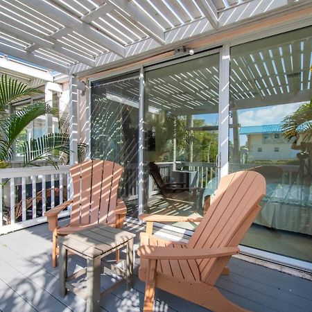 Beach Living At Island Pine Villas Blaw George Town Exterior photo