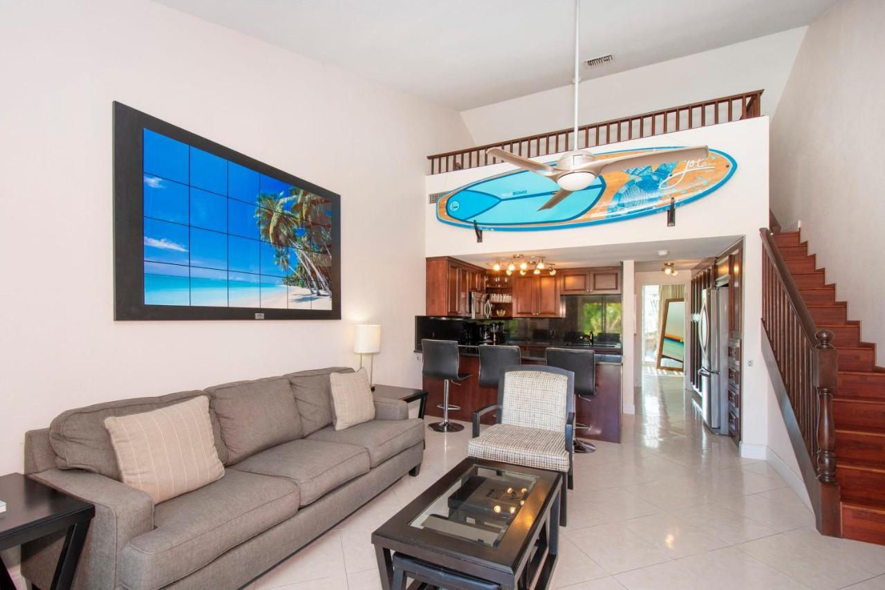Beach Living At Island Pine Villas Blaw George Town Exterior photo
